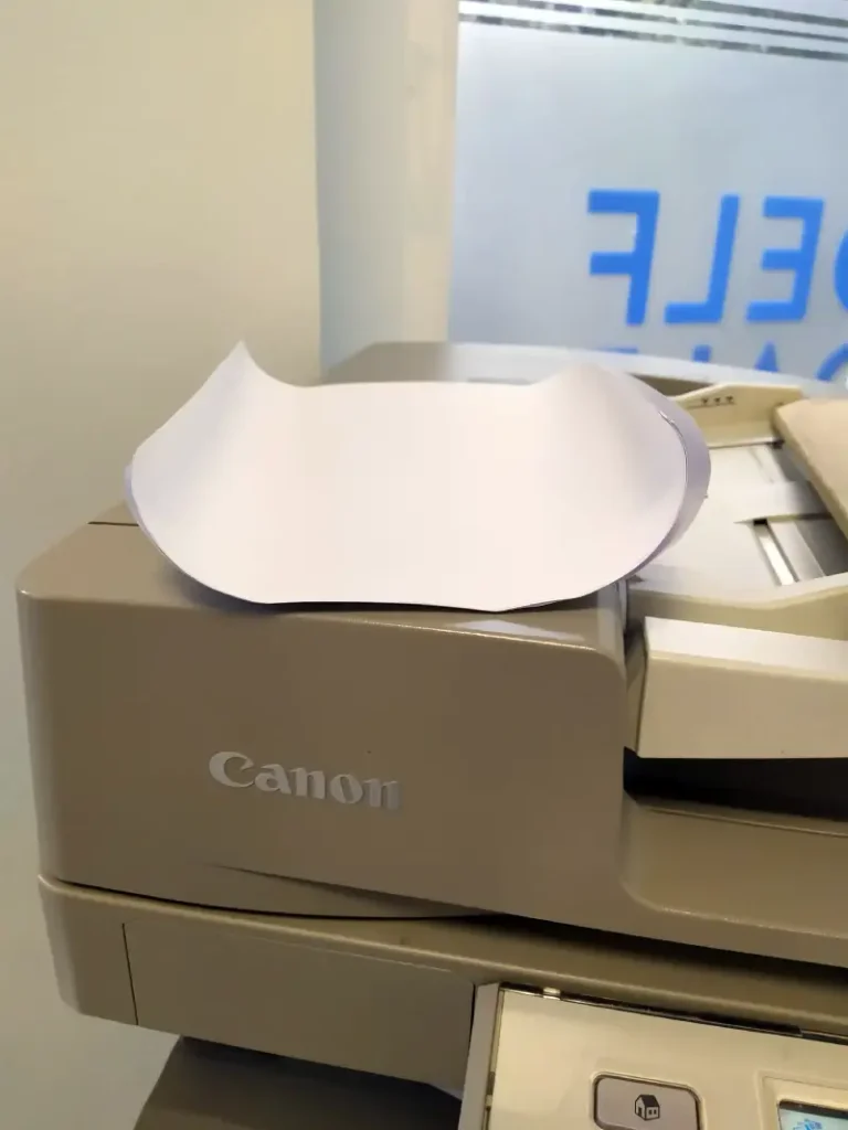 Humedad en el papel de impresión